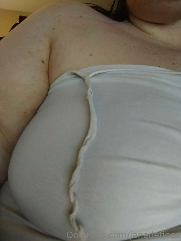 Darn! 😦 My strap busted on my cami tank. Help me buy a new o..