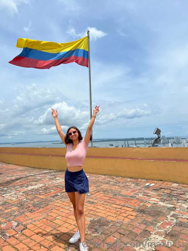 Visiting Colombia with @haileyrose_fcks 2