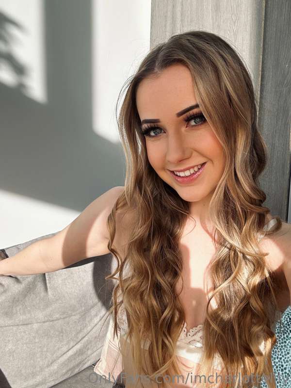 Imcharlottelily - Onlyfans - 18 Apr, 2023