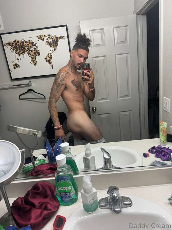 Double tap if you wanna lick me up and down 👅 3