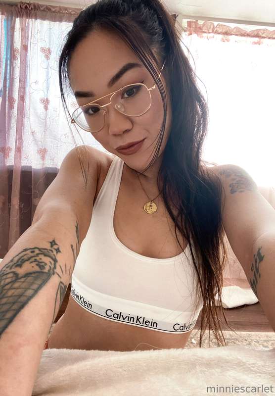 wanna me lift this top? go to your inbox 🖤 5