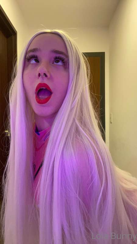 # LET'S PLAY!!!

I'm really horny right now and I want to pl..