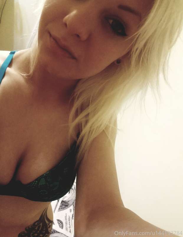 U144193784 - Onlyfans - 14 Oct, 2021
