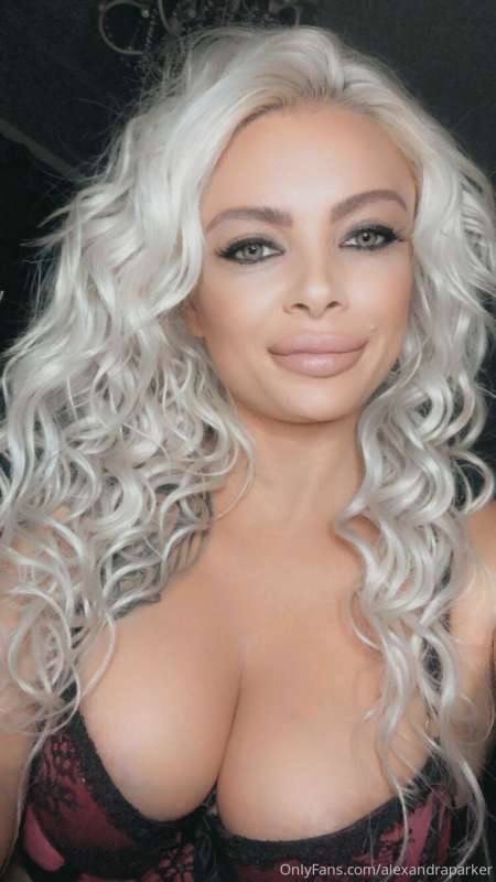 Guys!! 🍑Join my girl!! 🍑 Anal queen 🍑 Taboo welcome 🍑 Kink/f..