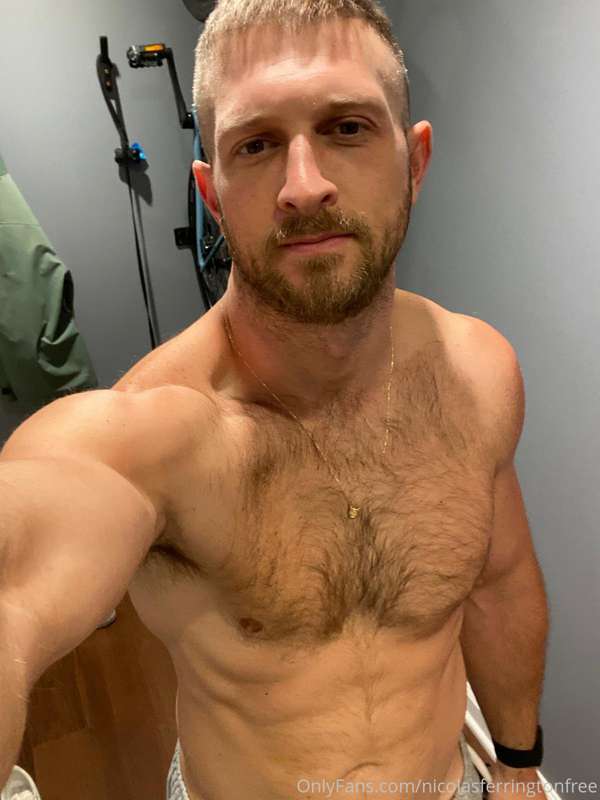 Come back of the hot pornstar 🤤🔥 @paulwagner 
His page is ju.. 1