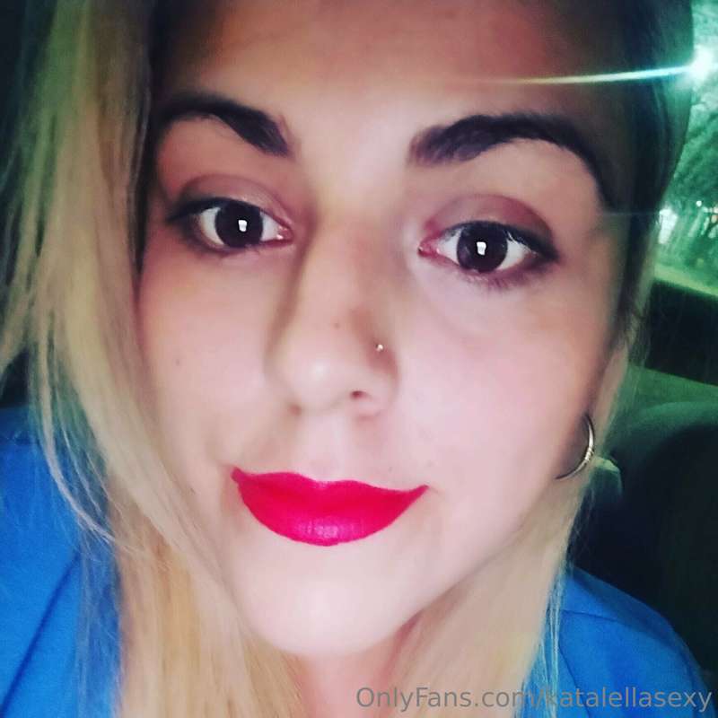 Talk to me, let's talk, blonde babe who likes to be fucked h..