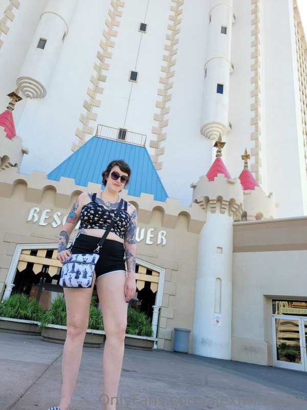 Alexiwildexxx - Onlyfans - 26 Apr, 2023