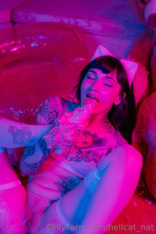 💖 ANTI VALENTINES DAY 🍰 PT 1 ✨ This is one of my favorite sh.. 35