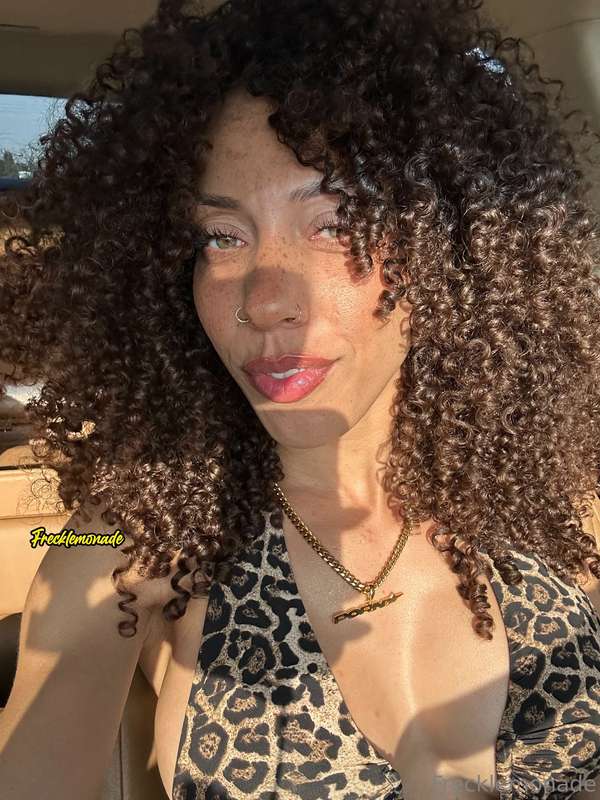 Wild… this beautiful hair grows out of this wicked little mi.. 3