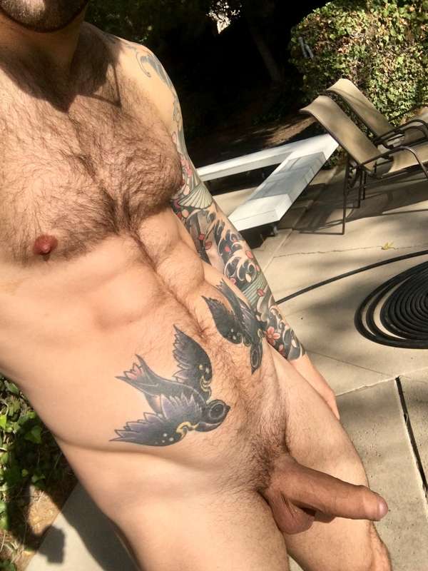 Chilling by the pool!!😜😈🍾🇫🇷 1