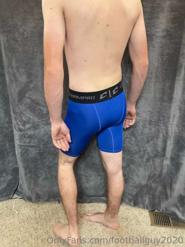 He has a nice cock! 3