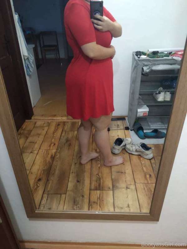 5 new photos of my butt :)
#AssPhotos 4