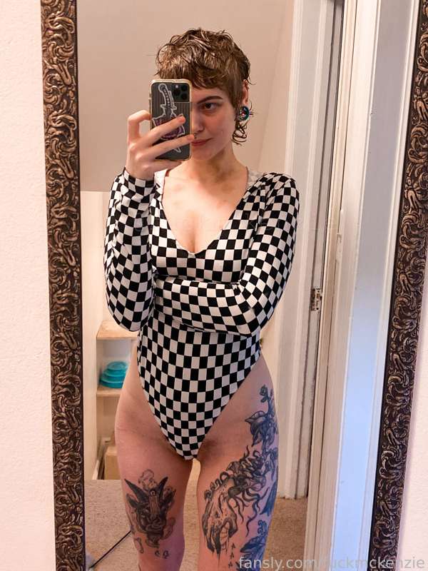 Fuckmckenzie - Fansly - 04 Oct, 2022 2