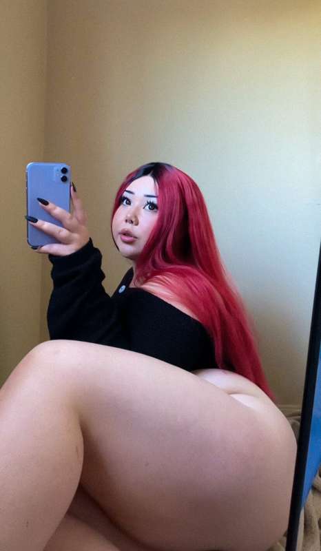 hi daddy lets fuck on the floor? :p 5