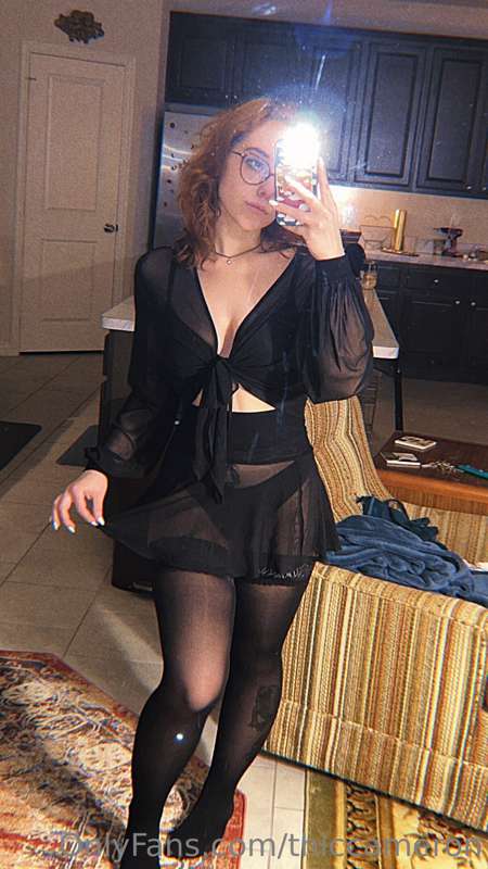 just playin around hehe <3 my house is coming together more .. 3