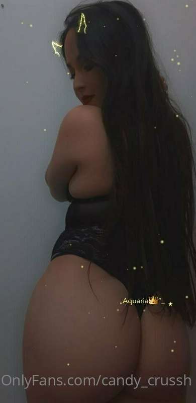 My friend 🖤 @aquaariababe22 🖤 is super cute and will steal y..