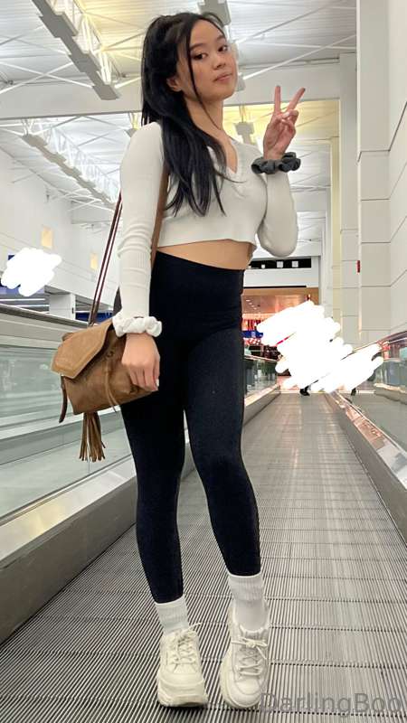 Hii just landed in Vegas so I’ll be a bit slow in replying t.. 4