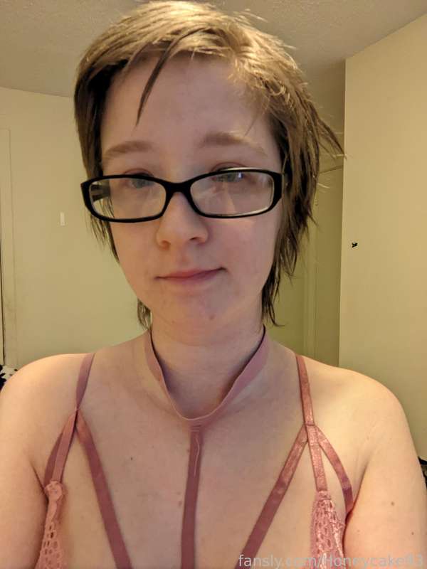 Honeycake93 - Fansly - 22 Feb, 2022