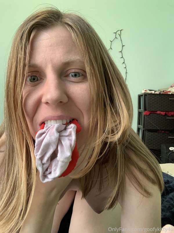 Panty 👙stuffing and then gagging on the pussy juice panties 2