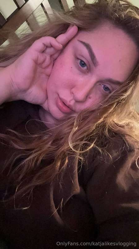 Do you think I look cute with no makeup and no filters?