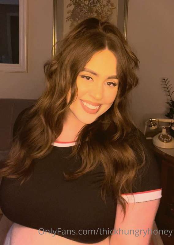 Good morning y’all!!

My first live went SO WELL! I struggle.. 3