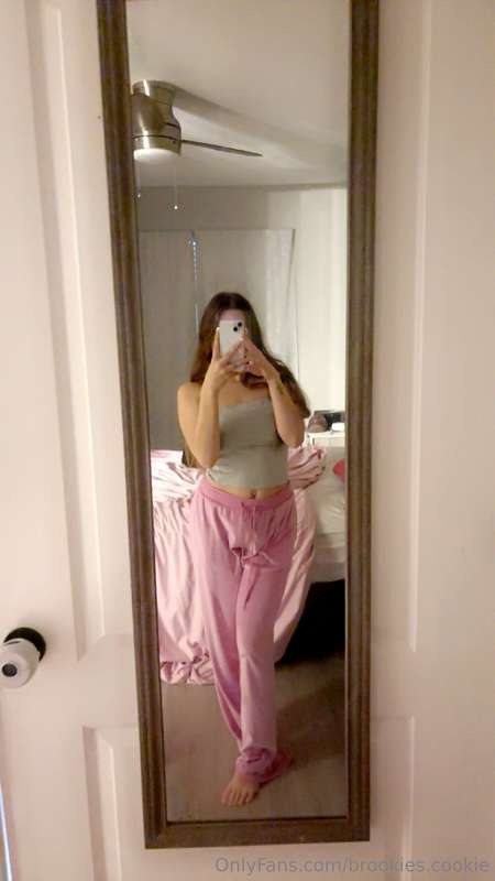 Cum talk to me I’m boredddddd😛🫡 2