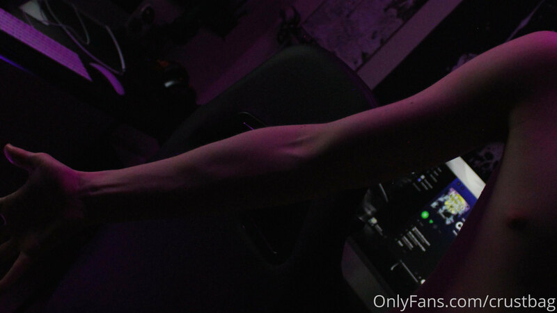 Since I know some of you like arms and veins ? 1