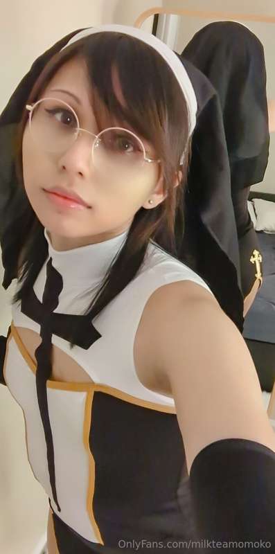 Lots of butt but also a lot of cute selfies

October 2023 Nu.. 29