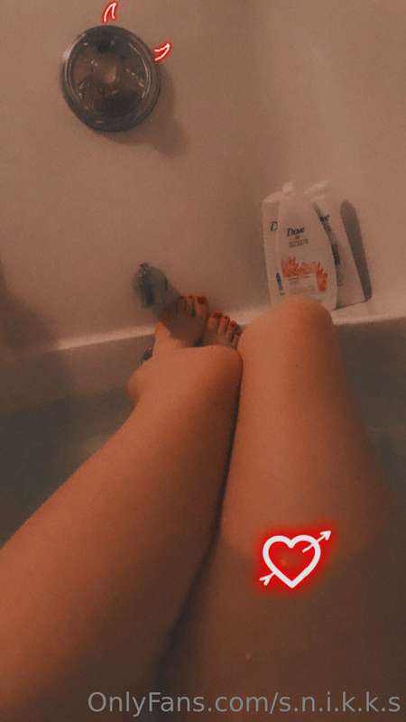 Bath at midnight 🤭🫣😋