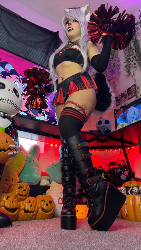 Loona dresses up for Halloween as a cheerleader! 🐾 I’ll shak.. 3
