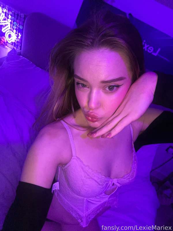 Lexiemariex - Fansly - 17 Apr, 2025 1
