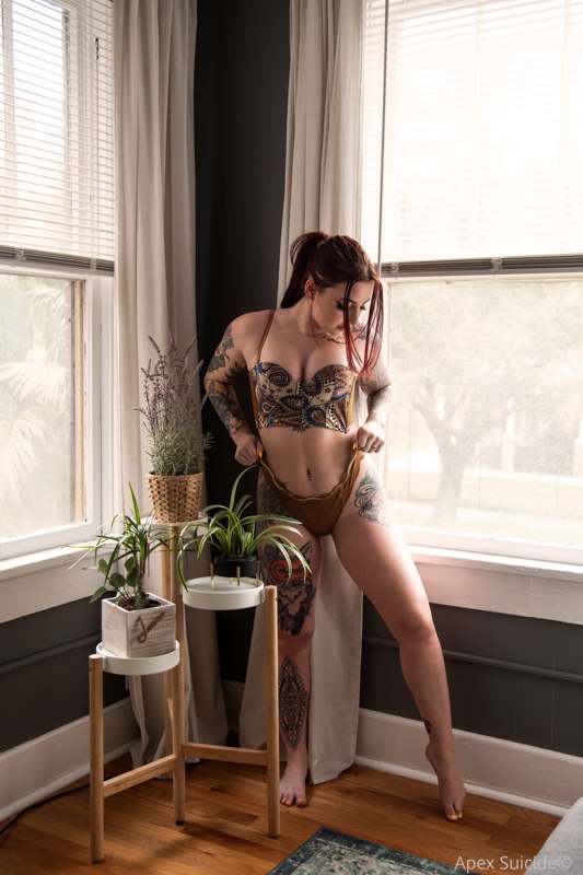 This set is so pretty😍 the rest will be posted on Sunday ☺️ 9