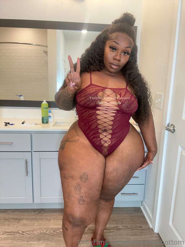 Therealfyebottom - Onlyfans - 27 Dec, 2023
