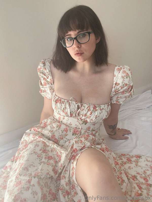 I got a new dress. I don't remember buying it (and I have to.. 12
