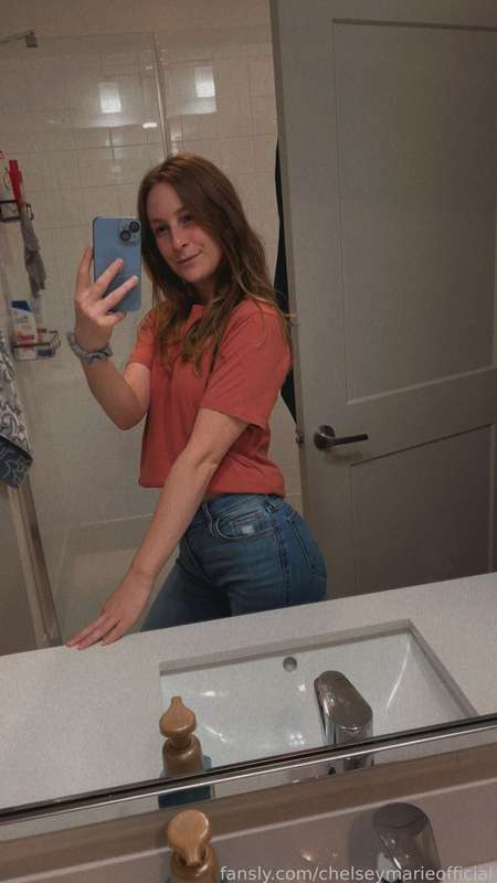 Chelseymarieofficial - Fansly - 2025-05-21T22:01:42