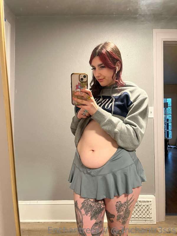 Empty belly but still feeling soft afff 🍒✨ 3