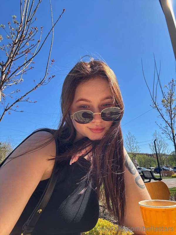 🌸Just me.Sometimes it’s important to stop and enjoy the mome..