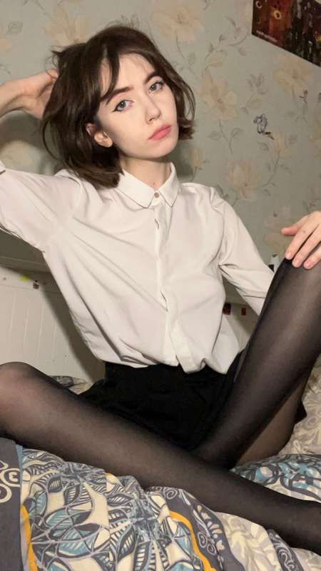 Yoursmalldoll - Fansly - 06 Dec, 2022 3
