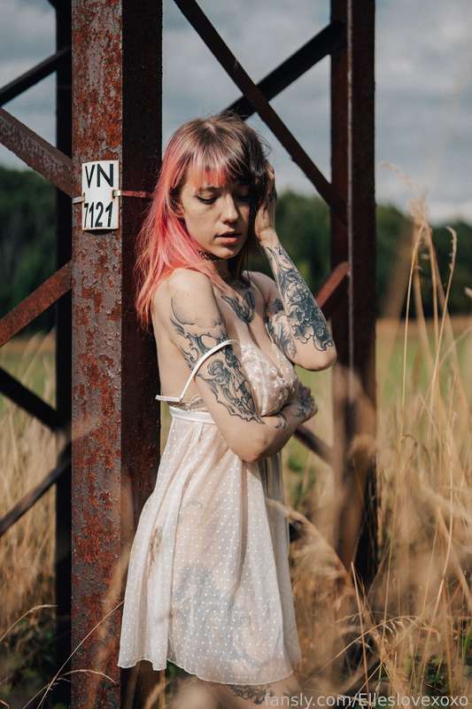 Elleslovexoxo - Fansly - 09 Jul, 2024 1