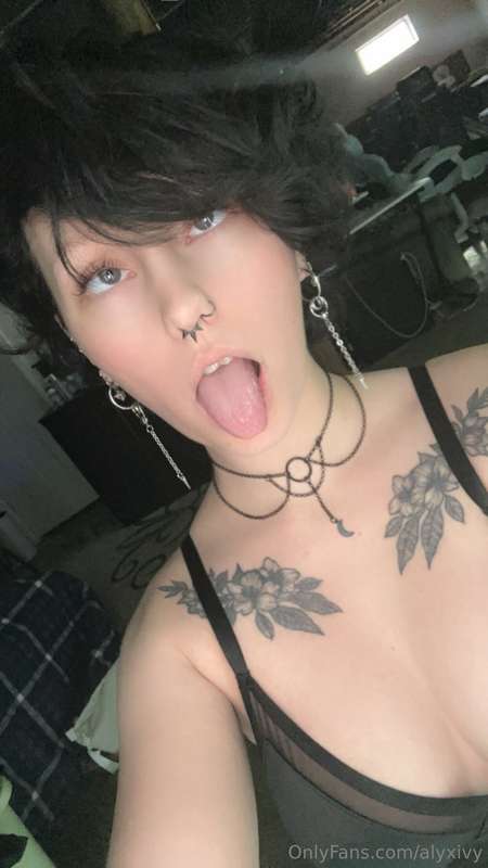 🖤🖤🖤 1