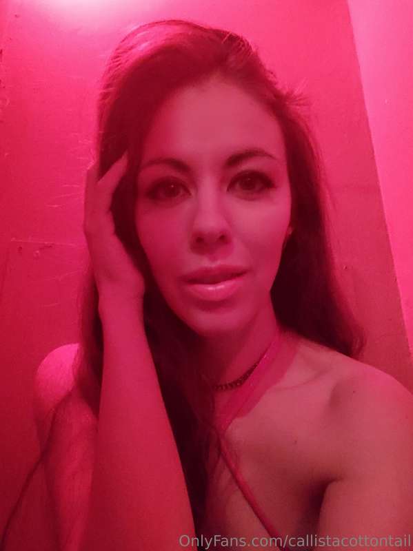 Hanging out at the club 💦