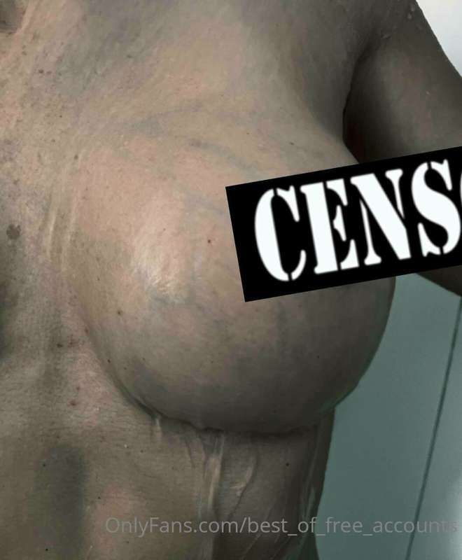 45 y/o sickpack fit mom is doing x-rated and softcore conten..