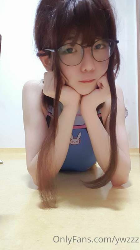 :) 4