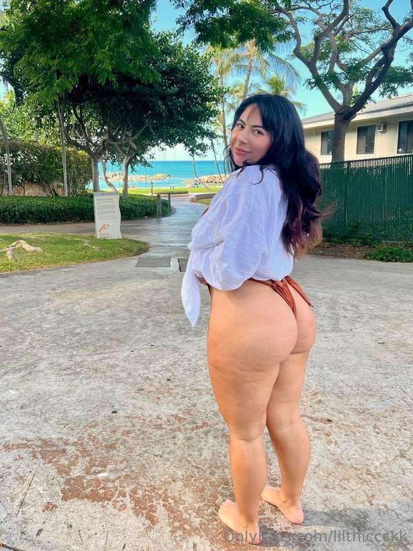 SPOILING THE FASTEST FAN TO TIP $20 with $1000 worth of MY S..