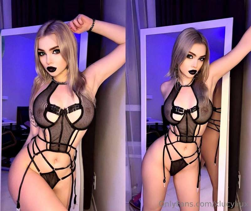 ## GOTH BLONDE 😈  @lindagoth143  @lindagoth143  🟢is online n..