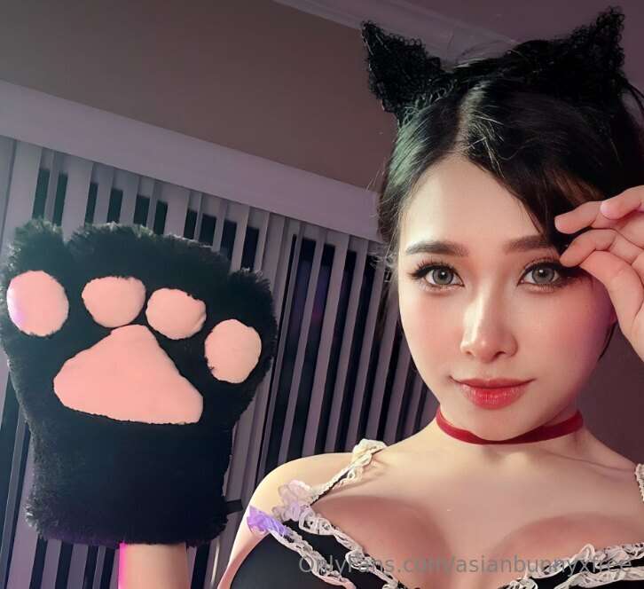 😻