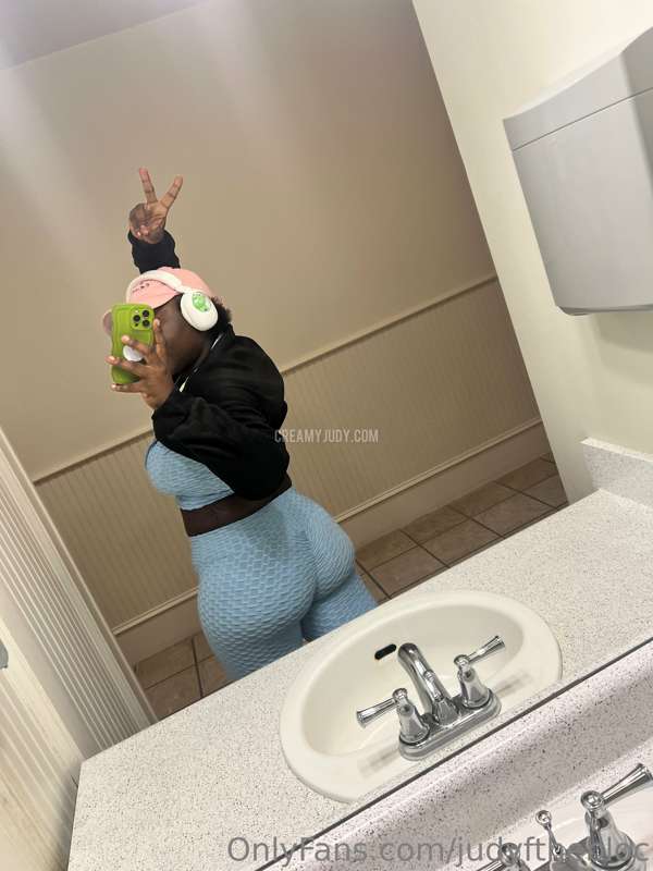 been working out lately 🌸