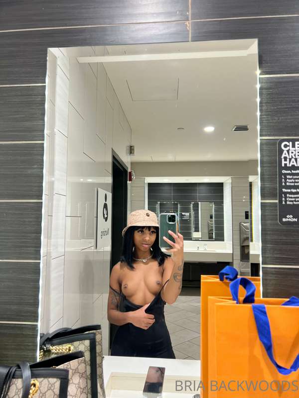 titty tuesday 🥰 3
