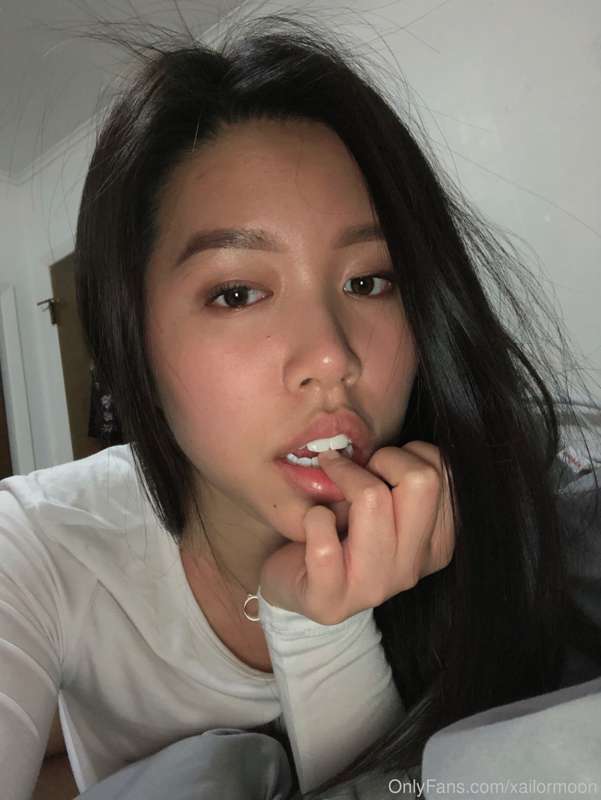 Happy Monday!! Bleh I hate Monday’s but we’ll get through it..