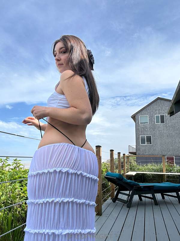 Do you like my skirt? 1 like = yes 3